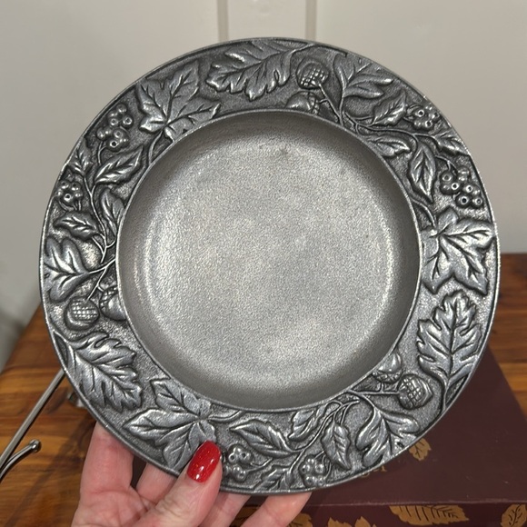 NIB Vtg Longaberger 2001 Falling Leaves 8" Metal Tray - Picture 3 of 7